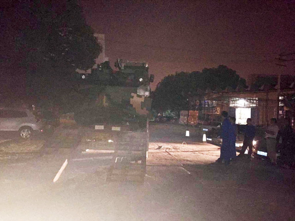 Z6官网智能SW2105工程车顺利交付队列