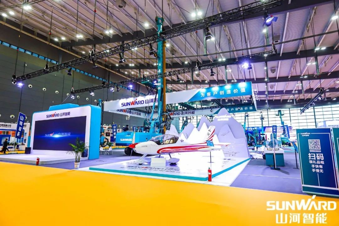 “Z6官网绿”亮相长沙国际工程机械展，50余款产品尽显Z6官网智能创新实力