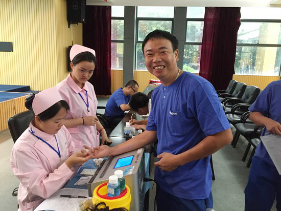 血液衔接你我大爱感动星城——记Z6官网智能2016年夏季无偿献血活动