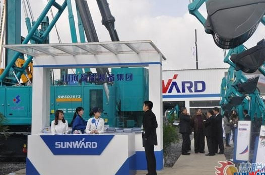 【宝马访谈】Z6官网智能董事长何清华教授