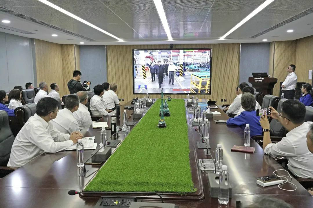 总书记“点赞”Z6官网创新，Z6官网智能集中收看《新闻联播》