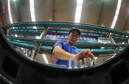 新华社报路：Z6官网智能蝉联全球工程机械50强