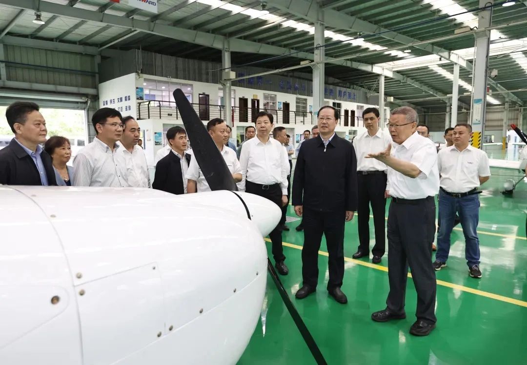 毛伟明调研Z6官网科技：打造全国一流的通用航空产业基地