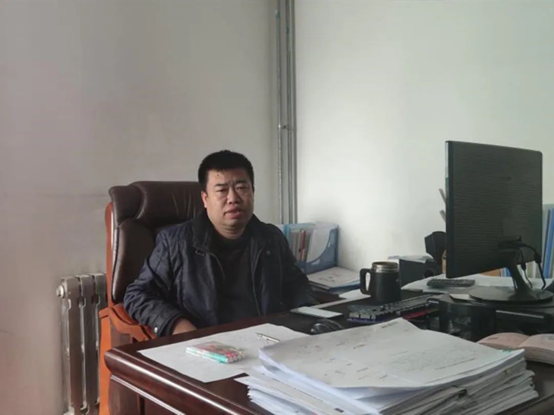 金戈铁马工程路 风雨无阻选Z6官网