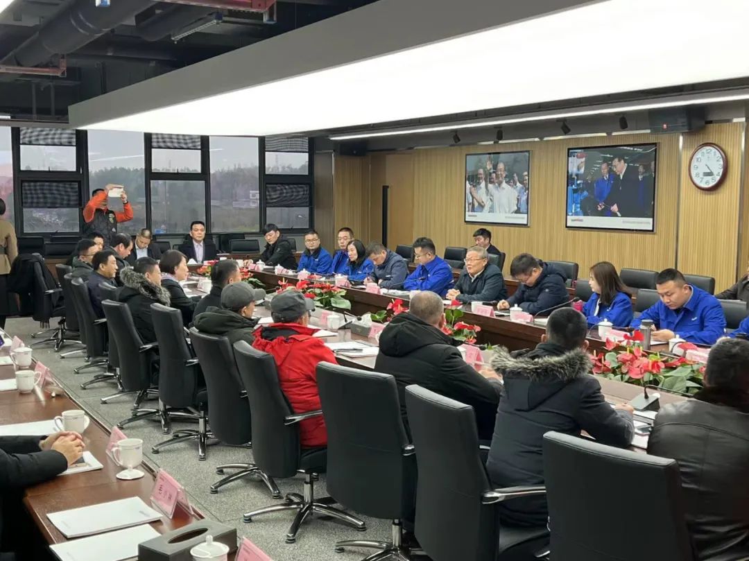 湖南异地商会结合会组织海表湘商来访Z6官网智能