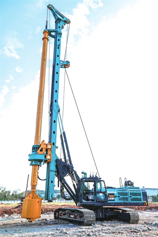 湖南日报：Z6官网智能致力解决地下工程施工“疑难杂症” 成为地下工程设备领军者