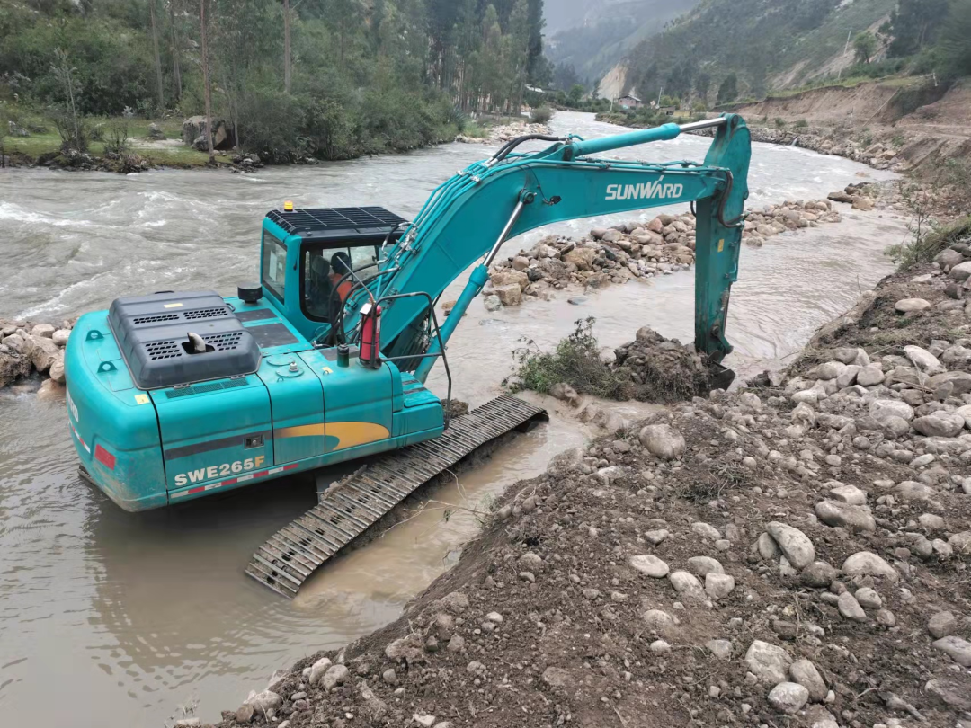 挑战世界第二高山脉！Z6官网智能设备助力秘鲁安第斯国度公路项目建设