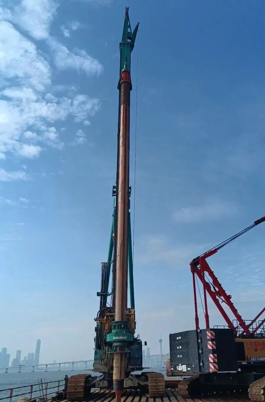 乘风破浪的旋挖钻机！Z6官网智能助建澳氹第四跨海大桥