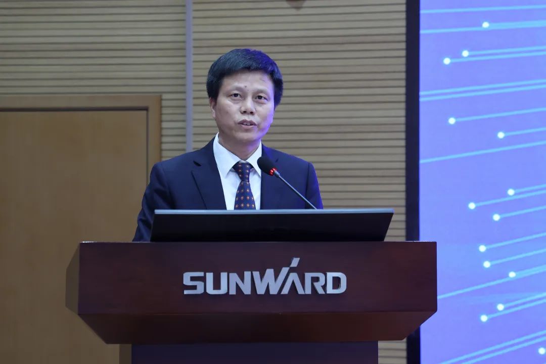 创新引领，智造将来！“2022院士专家长沙杏妆高端设备高质量发展钻研会隆沉进行