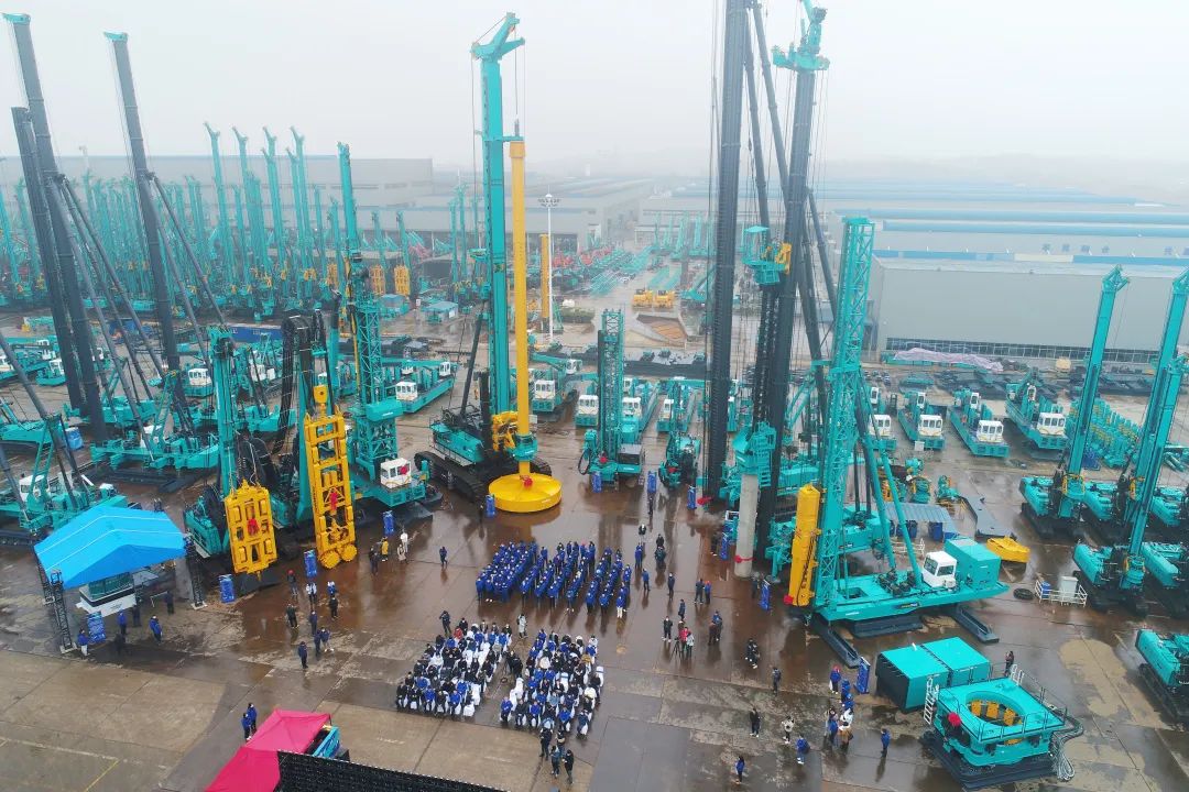 何清华在第二十四届中国科协年会作宗旨汇报：造作业高地源自系统