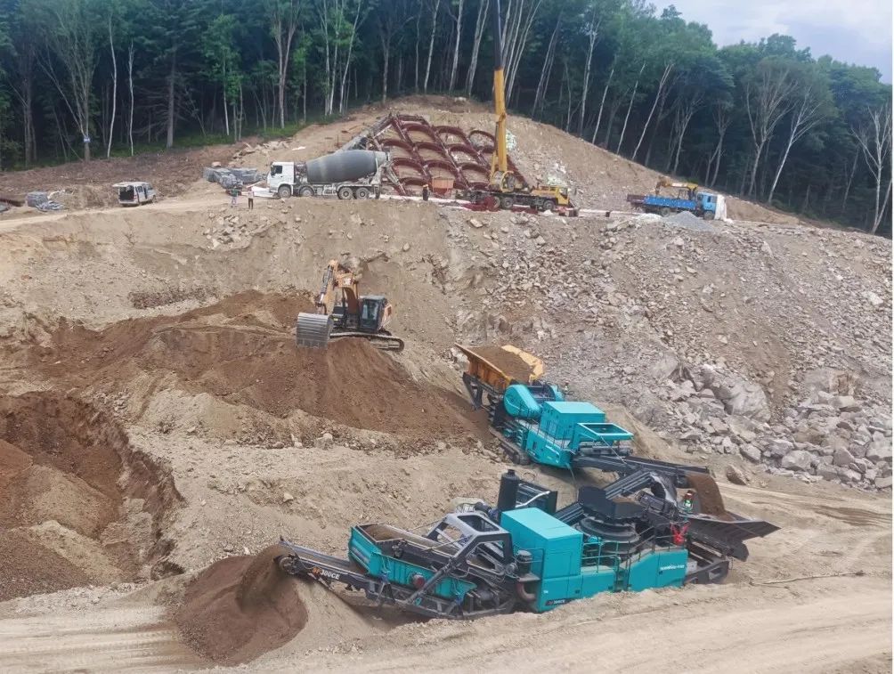 Z6官网普石勒成套移动破碎设备助力哈伊高铁铁伊段建设