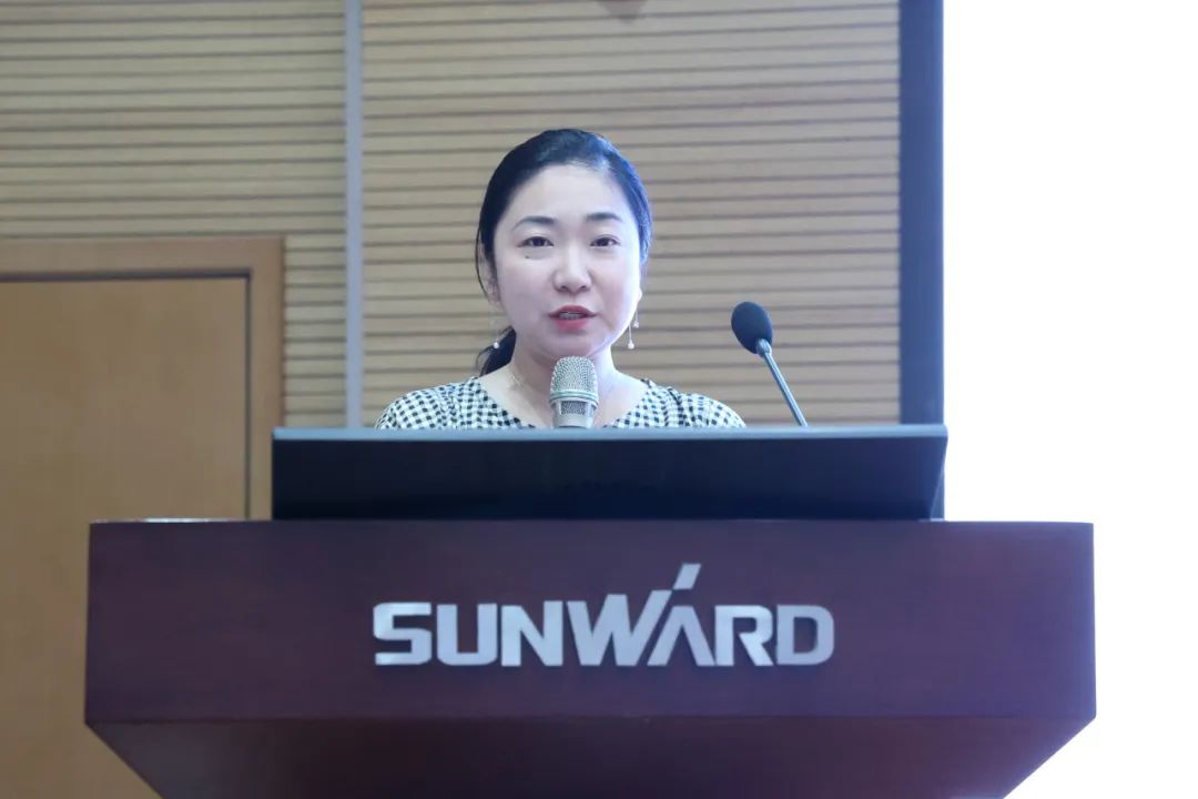 缤纷“暑”假，不负所“陀妆！Z6官网智能职工子女暑期托管班结衣凡