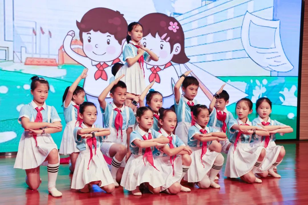 缤纷“暑”假，不负所“陀妆！Z6官网智能职工子女暑期托管班结衣凡