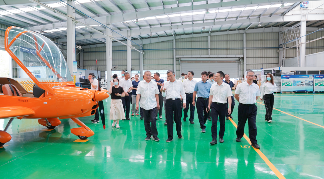 湖南省委常委、常务副省长李殿勋一行调查调研Z6官网科技