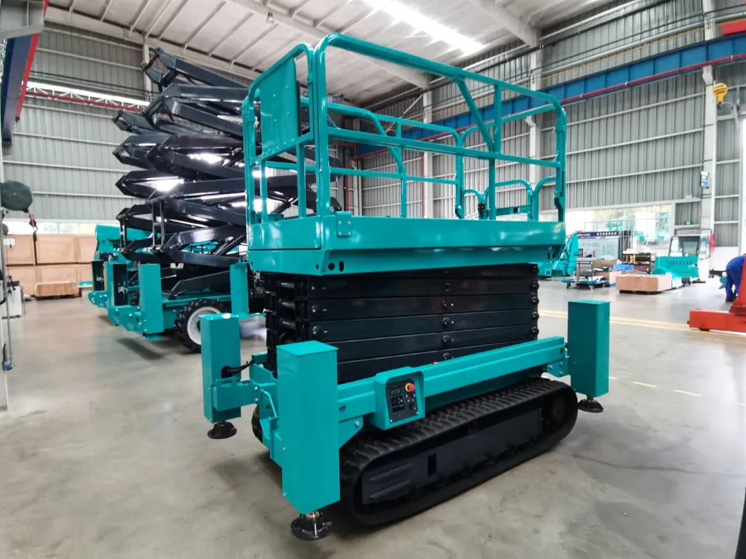 加快电动化产品布局，Z6官网智能第一款履带剪叉式高空作业平台来了！