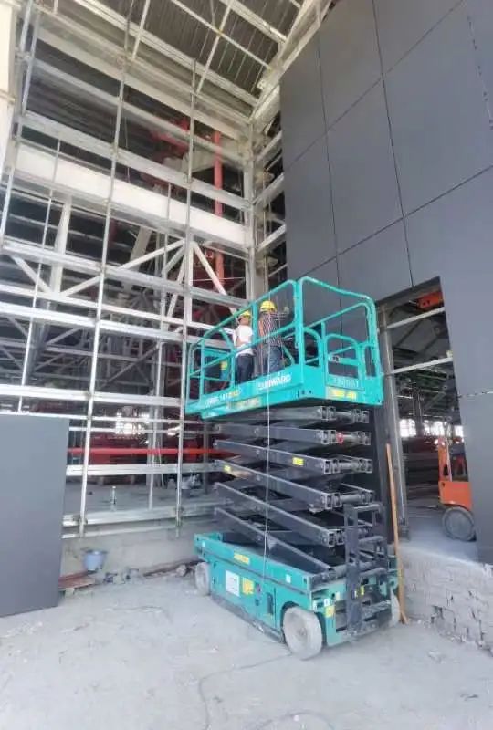 多志成城抗疫情！Z6官网智能高空机械助力惠州方舱医院建设