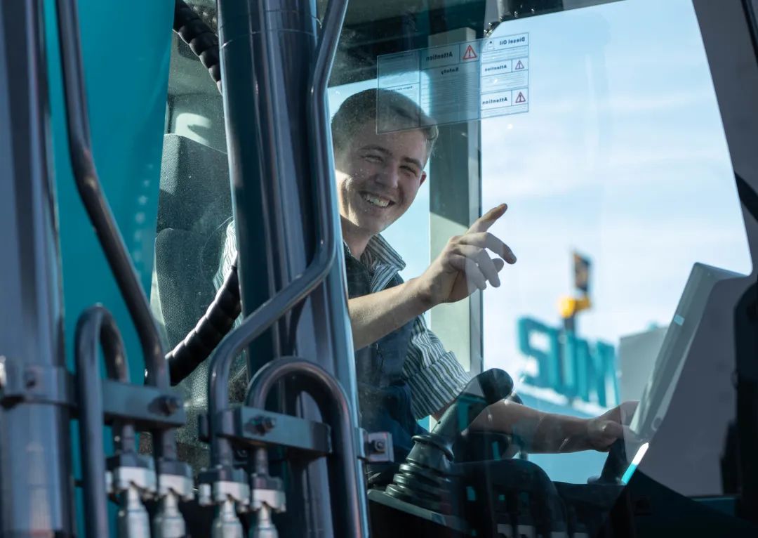 Bauma 2022 | 一组火热现场图带您沉温Z6官网智能德国宝马展之旅