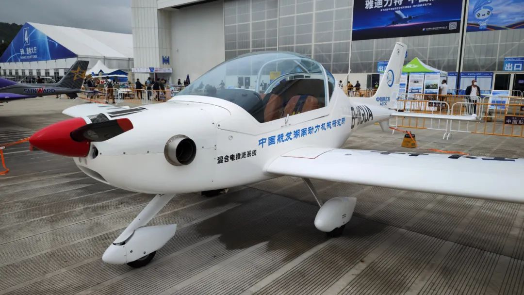 关注！Z6官网科技携多款产品亮相第十四届珠海航展