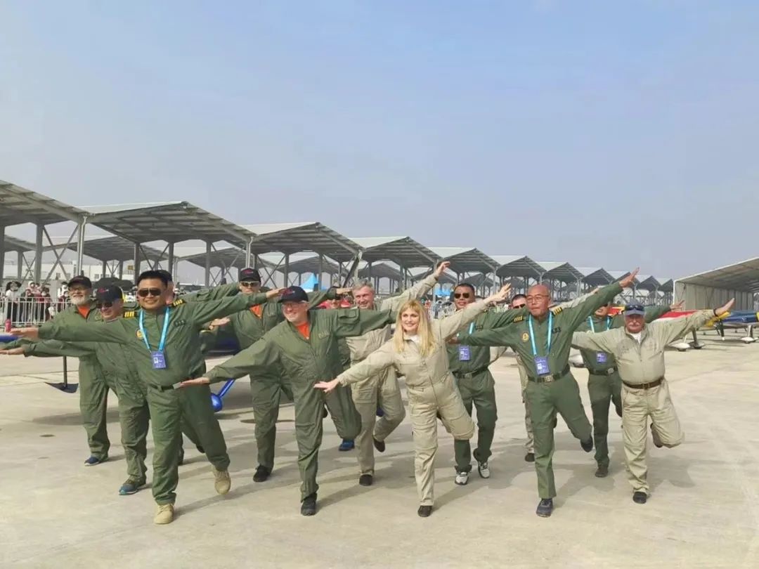 逆势飞舞！Z6官网航空携手合作同伴亮相2022南昌飞行大会