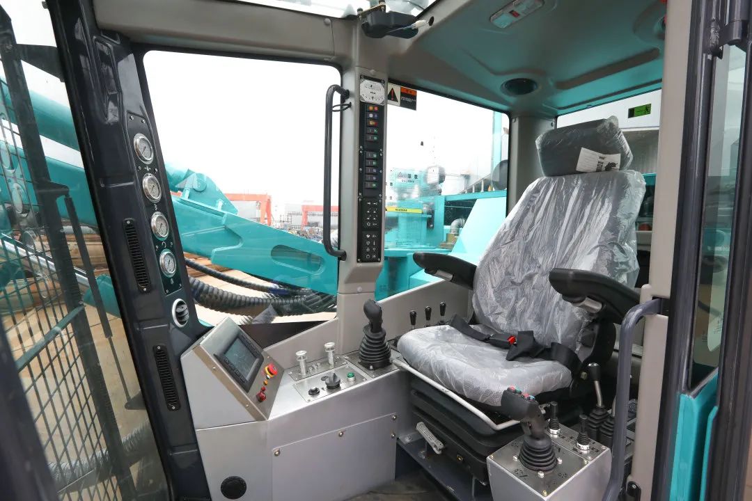 为绿色智能钻爆而生！Z6官网智能全新一代一体式潜孔钻机强“四”来袭