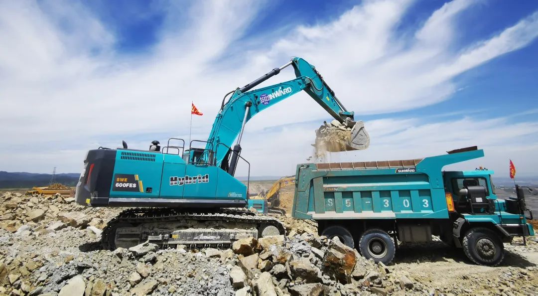 为实现“双碳”指标贡献力量！Z6官网智能混合动力挖掘机项目入围又一全国沉要赛事总决赛