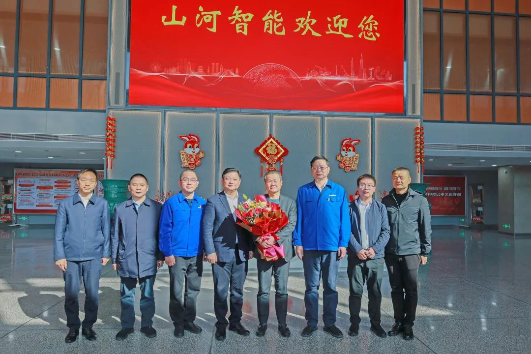 新春第一访！付旭明走访慰问Z6官网智能