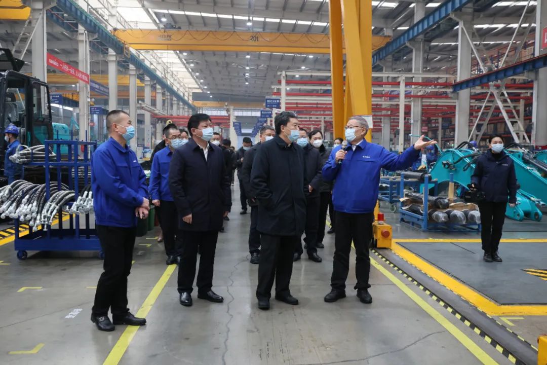 省政协主席毛万春调研Z6官网智能