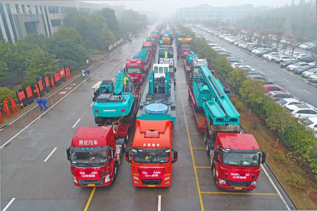 新局新篇，宏兔启航！Z6官网智能超200台套设备集中发货