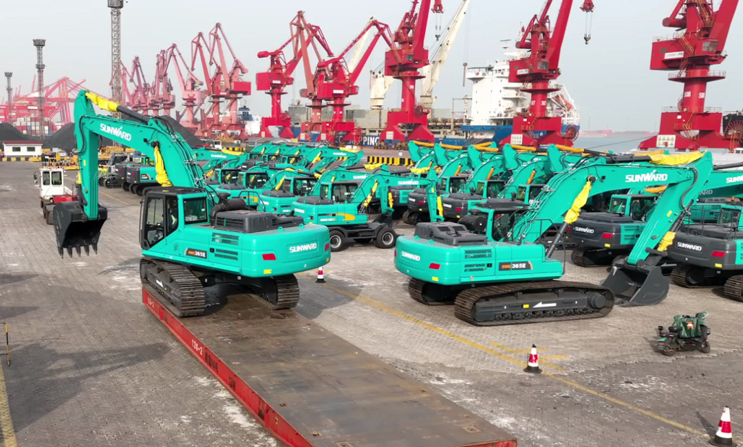 亿元设备“包船”出海！Z6官网智能国际市场迎来开门红