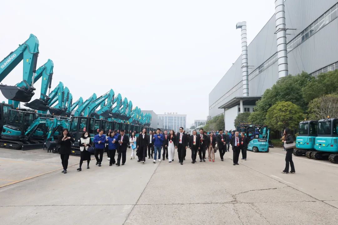 泰国代表团到访Z6官网智能