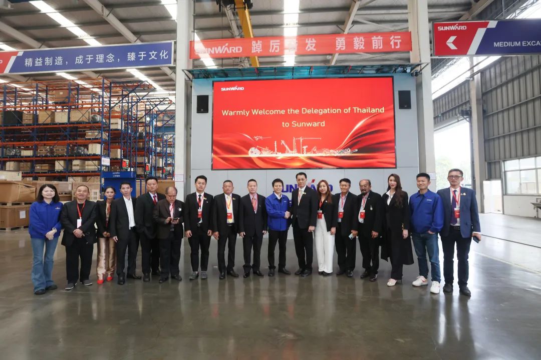 泰国代表团到访Z6官网智能