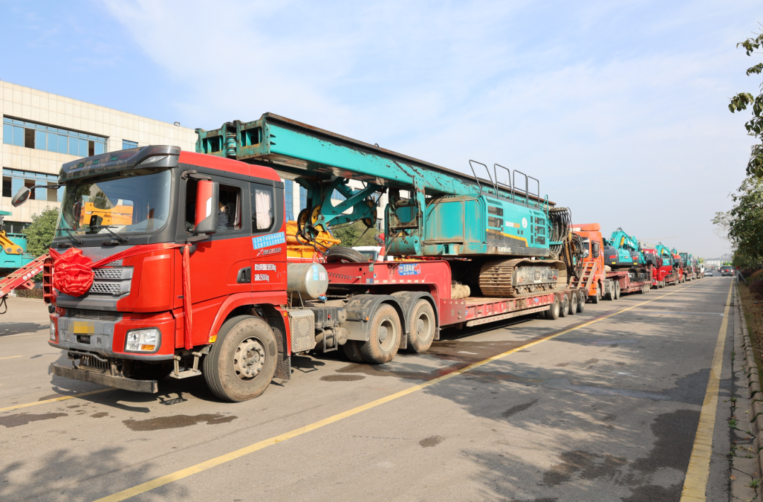 乘着自贸区鼎新的东风，Z6官网智能二手工程机械扬帆出海