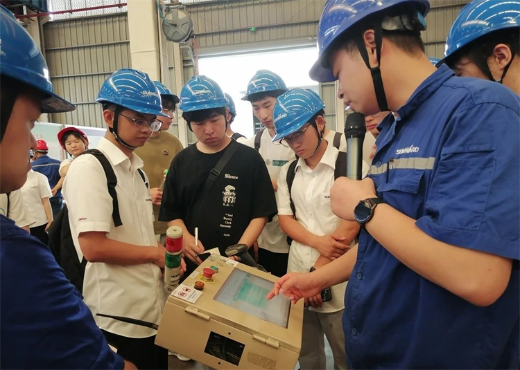 奔赴酷爱，Z6官网智能2023届“智动力」佚式报到！