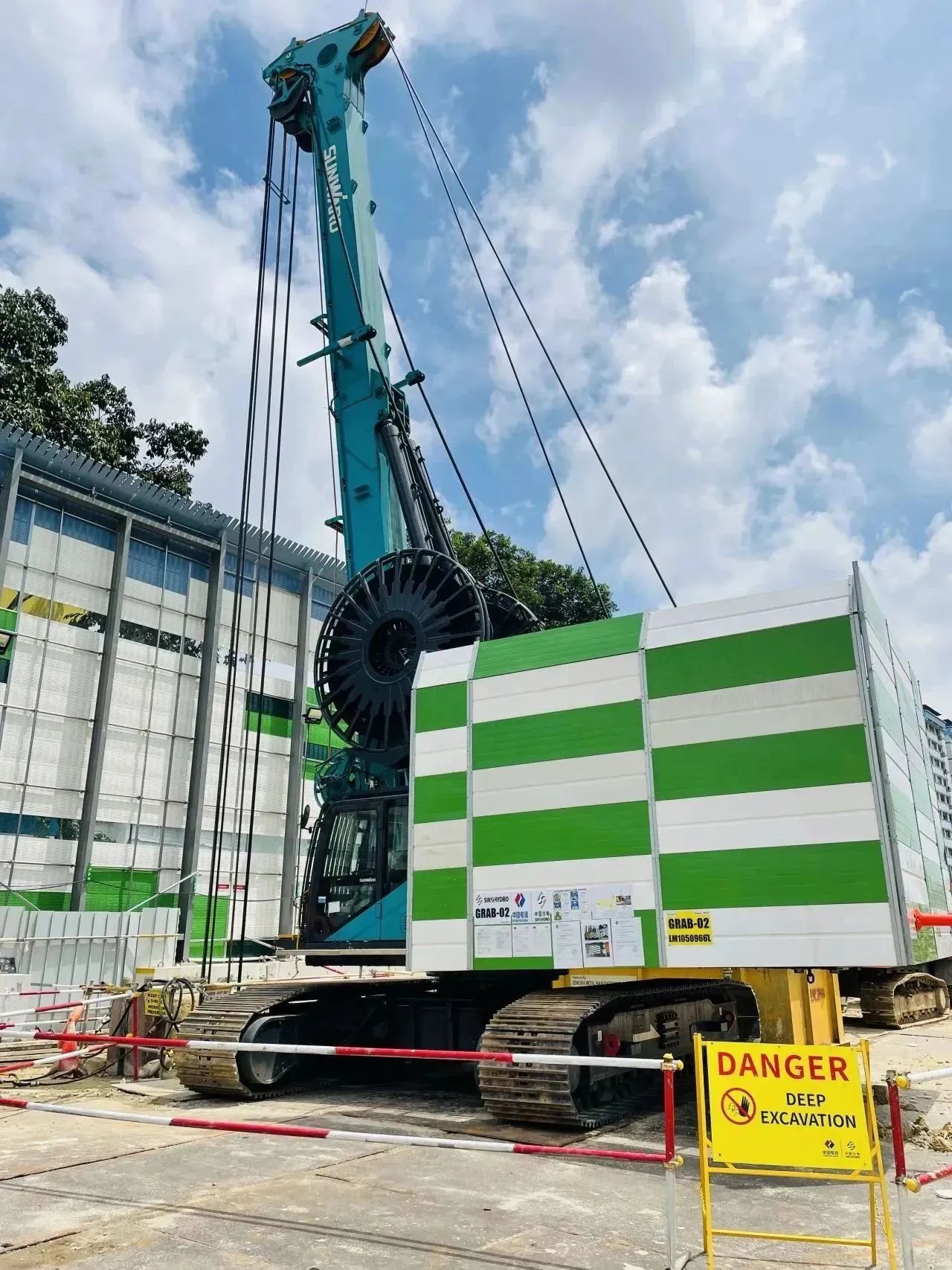 助力国内国际沉大工程！Z6官网智能液压抓斗实力“出圈”