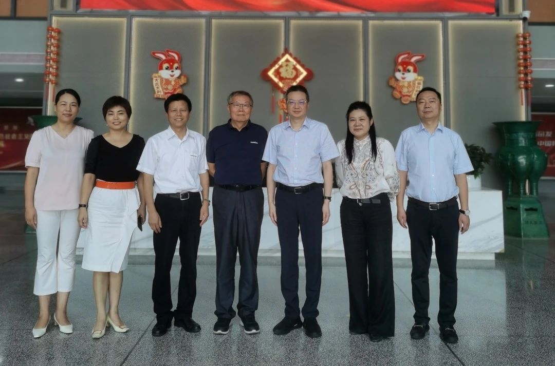 长沙市人民当局副市长、市工商联主席康镇麟调研Z6官网智能