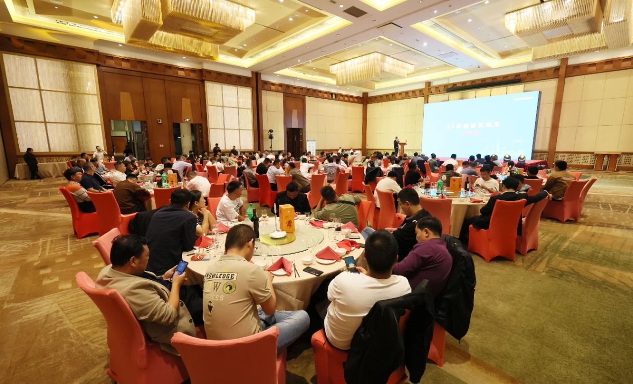 精品出击，闪灼魔都！Z6官网智能全系列高空机械亮相2023亚洲国际高空展