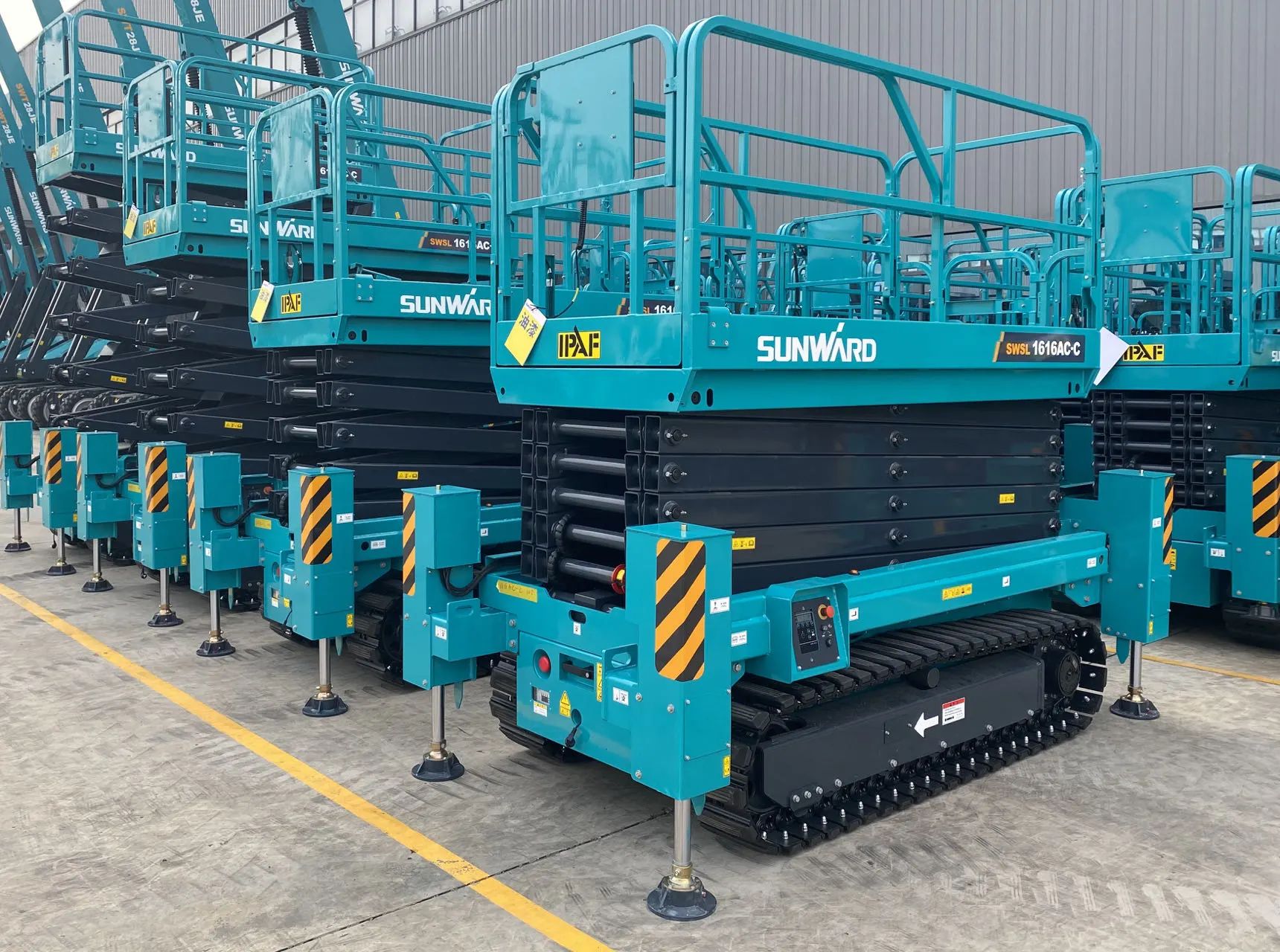 高配置、优机能！Z6官网智能剪叉军团再添新兵！