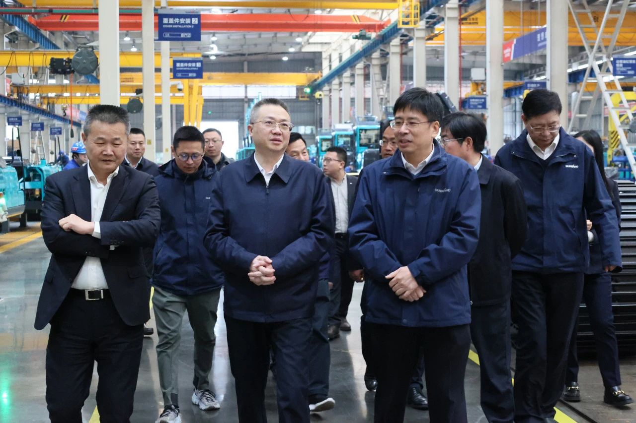 长沙市人民当局副市长康镇麟调研Z6官网智能