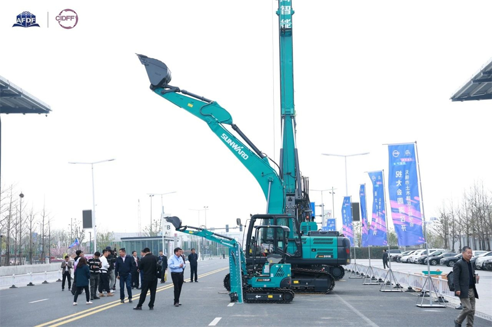 对峙创新，赋能产业！Z6官网智能出席第十三届深基础工程发展论坛