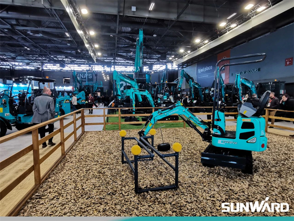 Z6官网智能携创新成就亮相2024年法国巴黎工程机械展