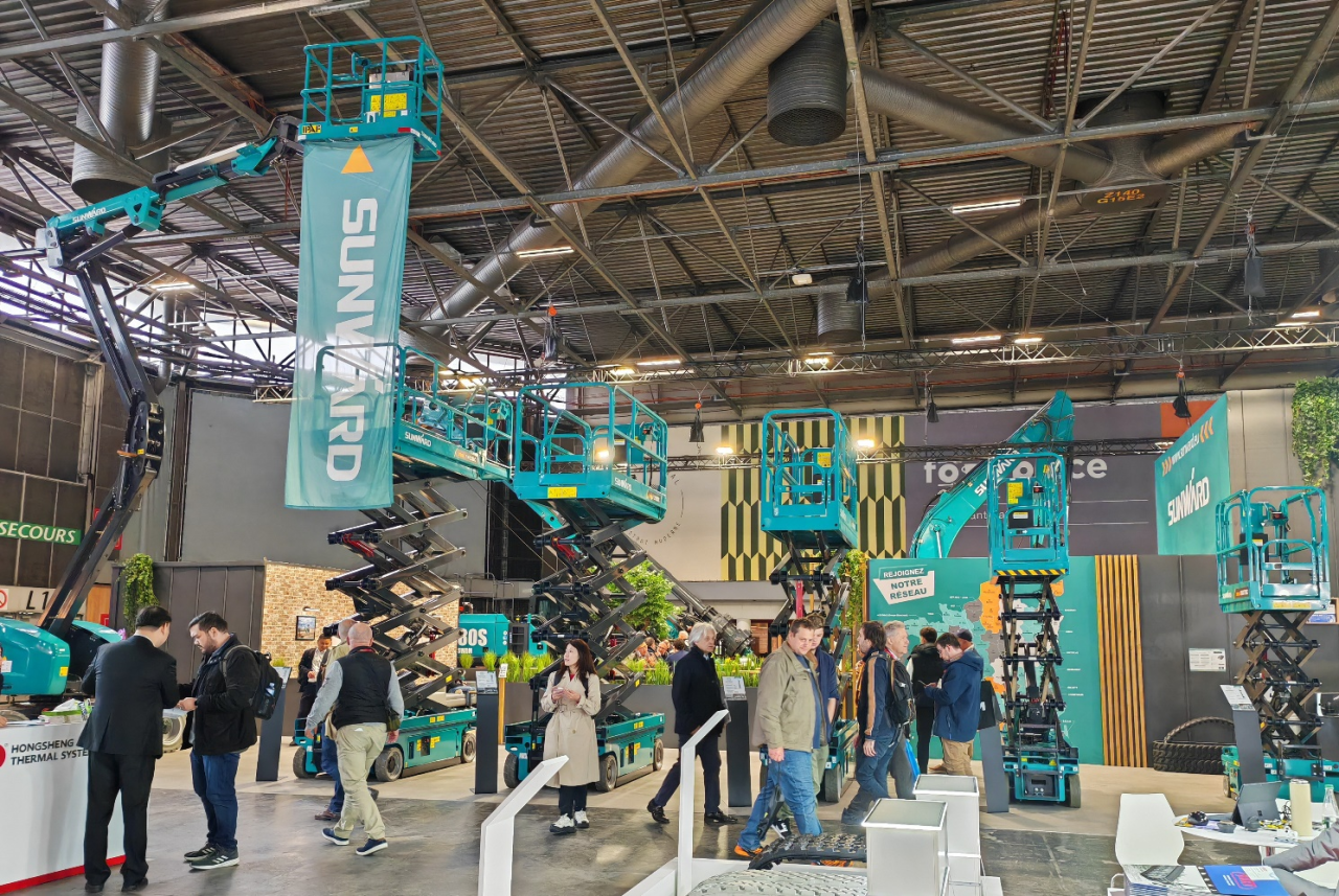 Z6官网智能高空机械闪灼2024法国工程机械展