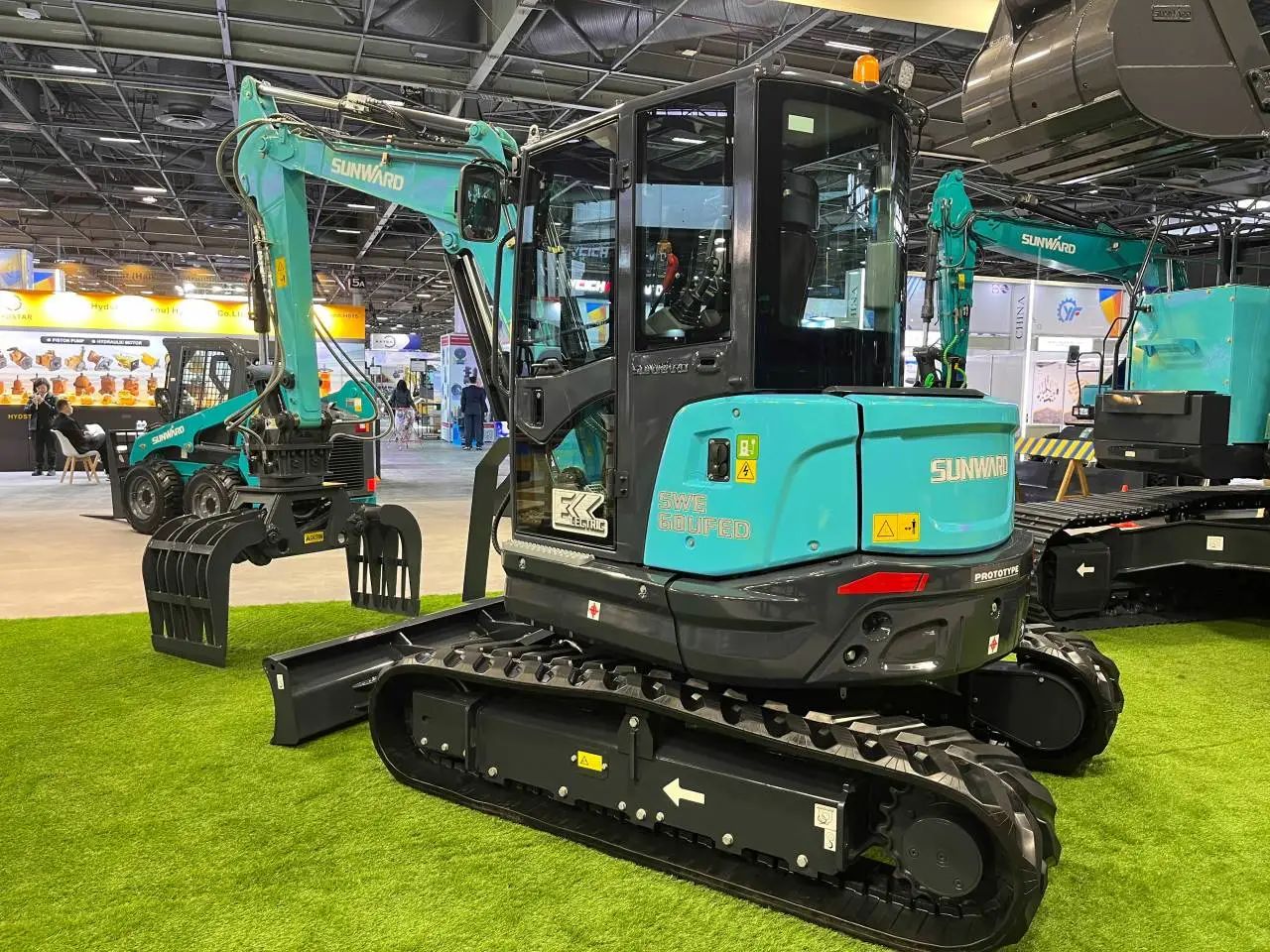 赢战INTERMAT 2024！Z6官网智能土方机械深耕全球高端市场