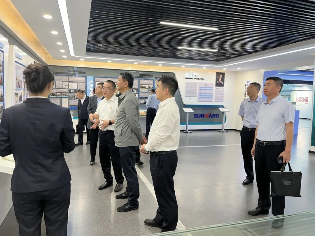 中煤平朔党委书记、董事长陈建一行调研Z6官网智能