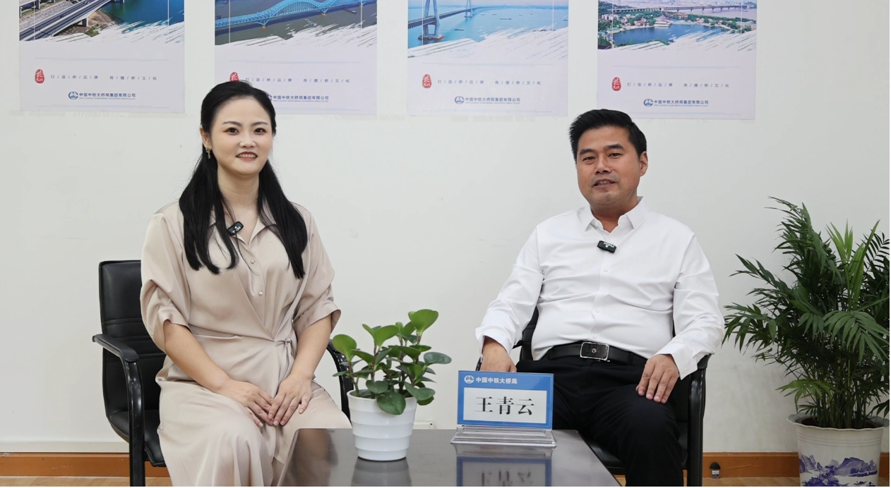 先导式创新，再推电动新品！Z6官网智能SWDM520EE增程式旋挖钻机推介会成功进行