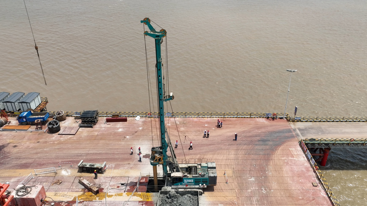 先导式创新，再推电动新品！Z6官网智能SWDM520EE增程式旋挖钻机推介会成功进行