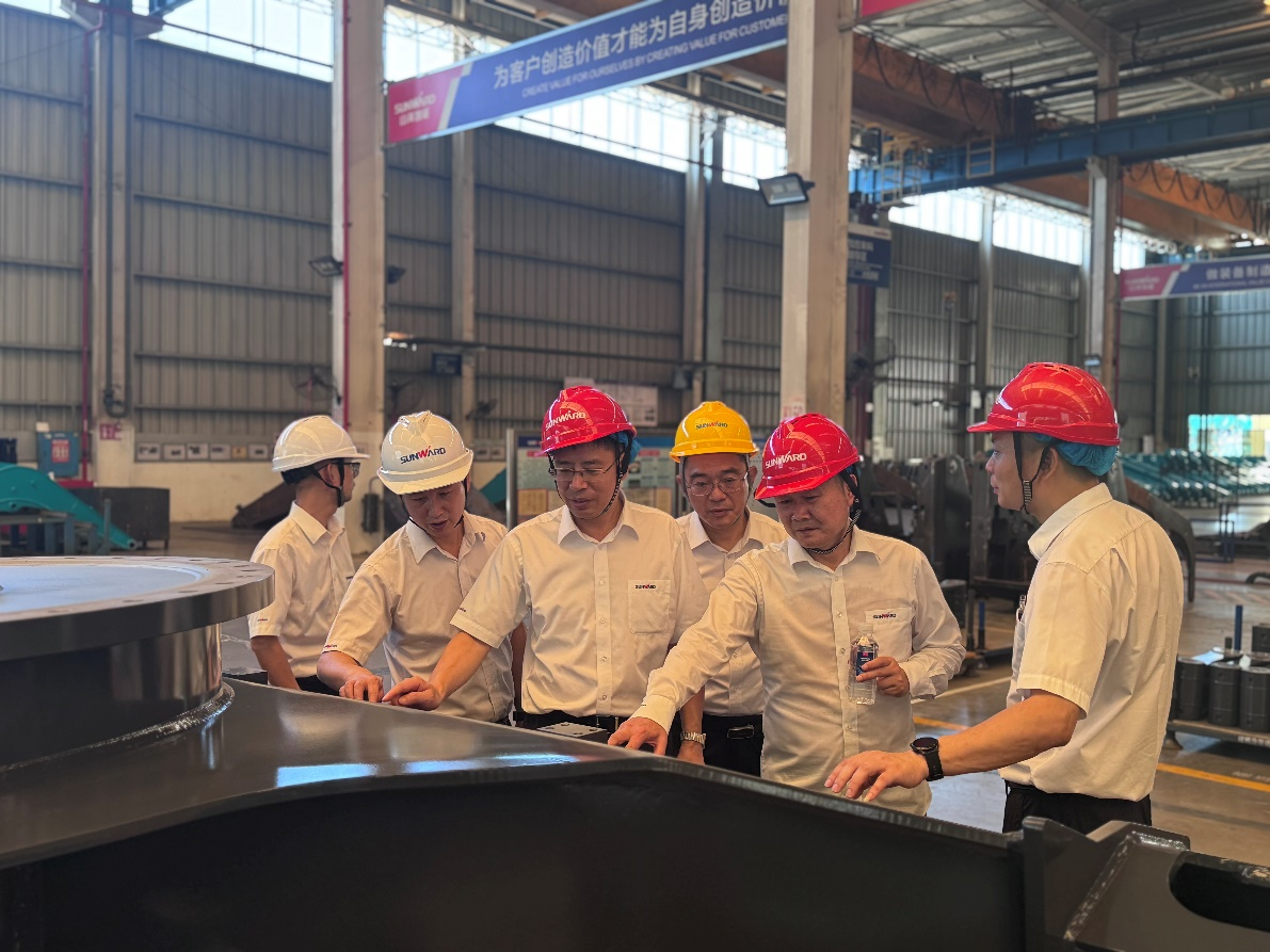 战高温，保安全--Z6官网智能发展高温防暑专项安全查抄