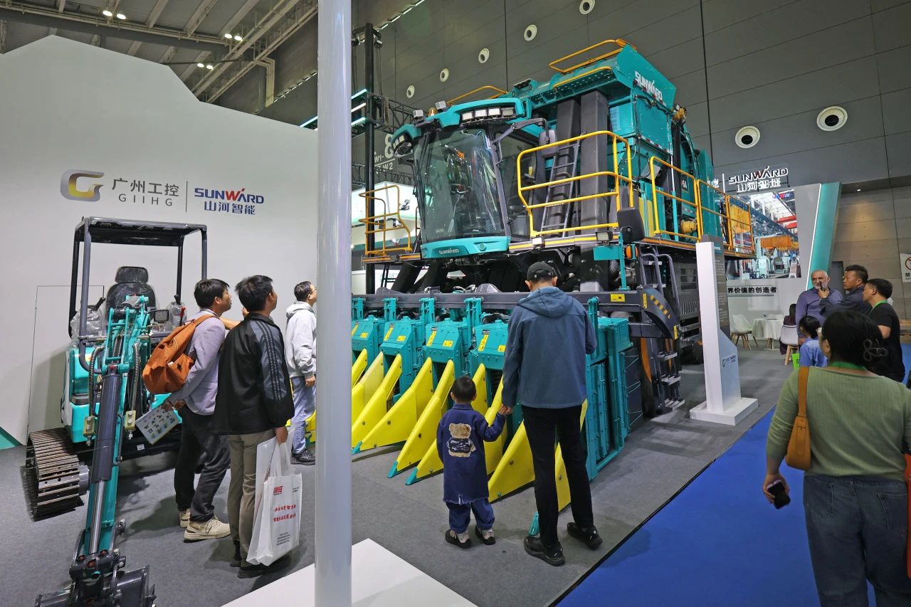 聚焦智能化、无人化！Z6官网智能携多款产品亮相2024中国国际农业机械展