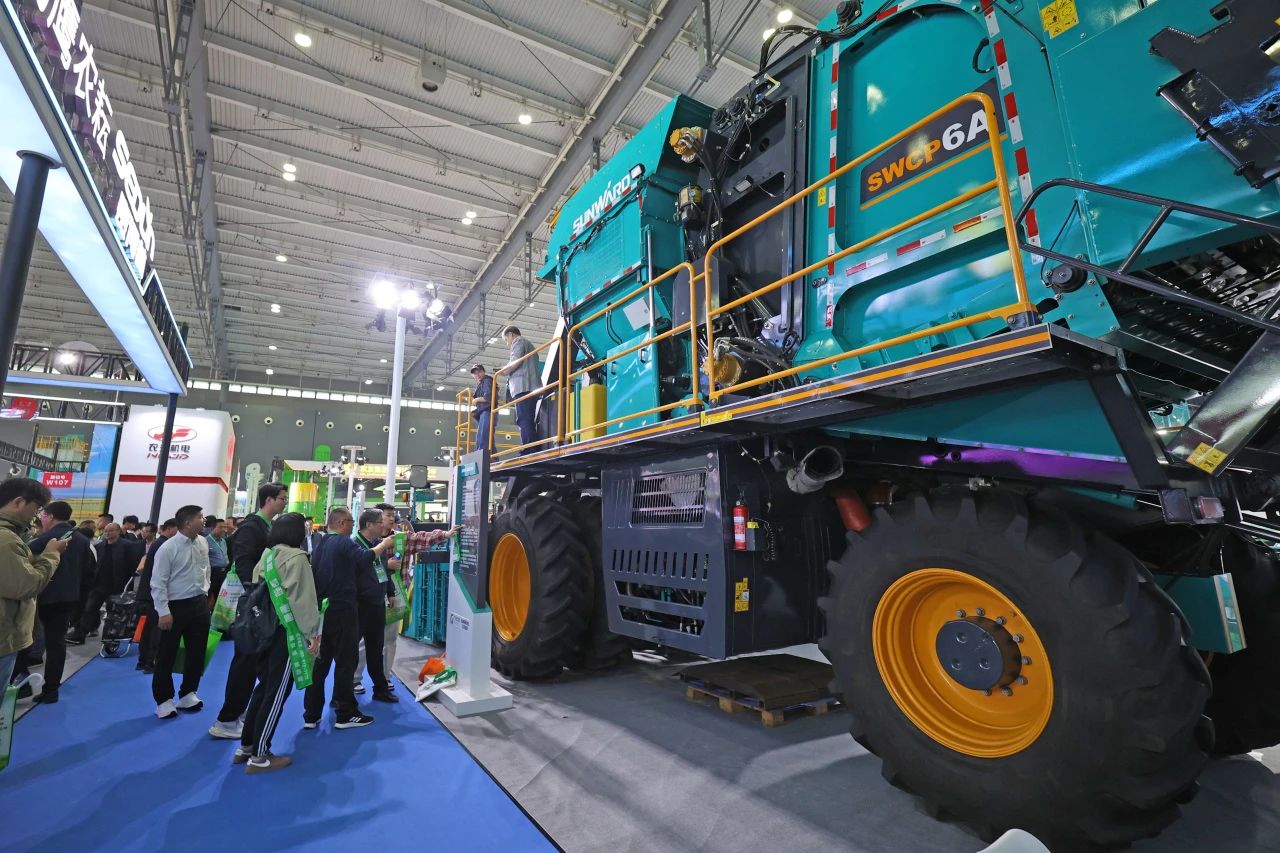 聚焦智能化、无人化！Z6官网智能携多款产品亮相2024中国国际农业机械展