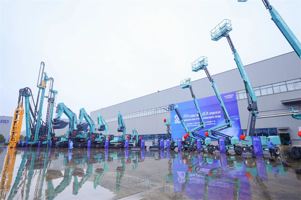 创新引领价值，梦想造诣将来！Z6官网智能25周年庆典暨全球客户节隆沉进行