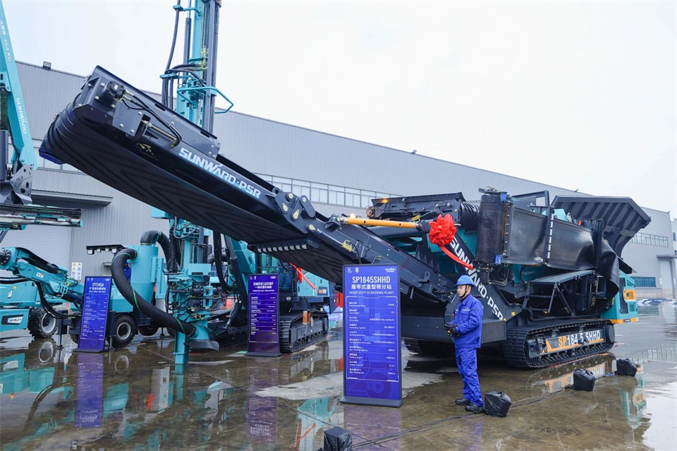 创新引领价值，梦想造诣将来！Z6官网智能25周年庆典暨全球客户节隆沉进行